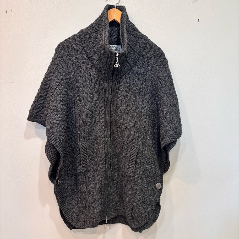 Aran Crafts Merino Wool Poncho Knit Full Zip Sweater Women’s Size Small/Medium